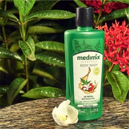 Thumbnail Sữa Tắm Medimix 18 Loại Thảo Dược giảm mụn dưỡng ẩm 300/500ml 4
