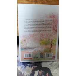 Thumbnail Sách - Lại đây, ôm cái nào! (tặng kèm 01 bookmark + 01 tập giấy nhớ + 4 bìa gác màu in kèm) - Tả Đồng 4