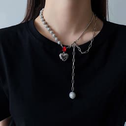 Thumbnail Vòng Cổ Mushroom Lee Ngọc Trai Dạ Quang Pha Lê Đỏ Broken Heart 3