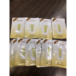 Thumbnail (Dạng gói date 9/2025) Kem Chống Nắng SPF 50 PA +++ RIORI HANA SUN CREAM - 1.5g 2