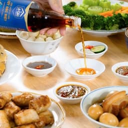Thumbnail Set Tinh hoa ẩm thực biển 1 (Combo thùng 6 chai Nước mắm cốt đặc biệt Lê Gia thủy tinh 525ml) 3