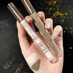 Thumbnail Bút Che Khuyết Điểm GECOMO Có Độ Bóng Cao Giúp Tạo Khối Cho Khuôn Mặt 4