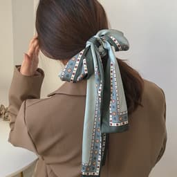 Thumbnail Khăn Lụa Khổ Nhỏ Xinh Xắn JAPANSILK, đa dạng mẫu mã cao cấp, sang trọng 2