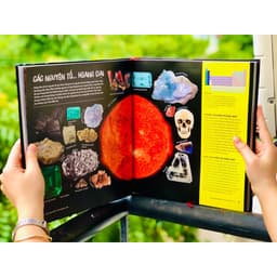 Thumbnail Sách - Bảng Tuần Hoàn Hóa Học, Lược Sử Về Các Nguyên Tố ( Combo 2 cuốn ) 4