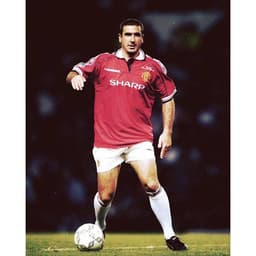 Thumbnail Sách Từ Cú Kungfu Của “King” Eric Cantona Đến Sự Hình Thành Kỷ Nguyên MU 2