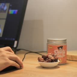 Thumbnail Đào bổ sấy dẻo Ô mai Yumi hoa quả trái cây khô ăn vặt thơm ngon 4