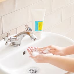 Thumbnail Gel Rửa Mặt Cosrx Good Morning Low PH Cleanser (150ml) 3