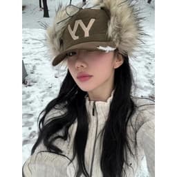 Thumbnail Thu Đông Phong Cách Mới Yy Chữ Thêu Mũ Lông Thú Giả Thường Ngày Sang Trọng Bảo Vệ Tai Corduroy Dày Mũ Bóng Chày 3