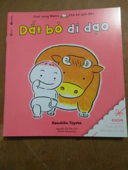 Thumbnail Sách - Ehon - Momo Dắt bò đi dạo 1