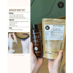 Thumbnail Bộ sản phẩm tắm Wake Up dưỡng trắng mịn da vyvyhaircare V 320gr / 980gr 3