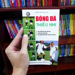 Thumbnail Sách - Bóng Đá Thiếu Nhi - Sách thể dục độc quyền Nhân văn 4