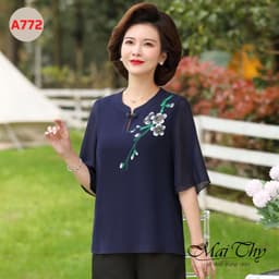 Thumbnail Bộ Trung Niên Cho Mẹ MAI THY S771, Set Đồ Cho Mẹ Trung Niên Áo Cổ Tàu Thêu Hoa Mai Quần Thun Mát Mẻ | Thời Trang Nữ U50 3