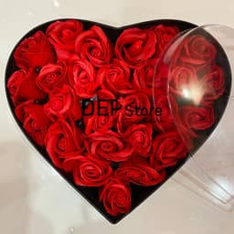 Thumbnail Hộp quà tặng ĐẸP+ Store gồm hoa sáp thơm 20*20*20cm 1
