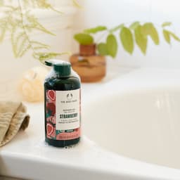 Thumbnail Sữa Tắm Hương Dâu Strawberry Shower Gel 250ml The Body Shop 2