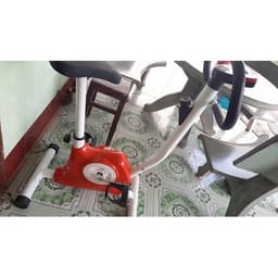 Thumbnail Xe đạp tập thể dục BG EXERCISE BIKE YS02 RED trong nhà 2