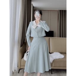 Thumbnail De Leah - Áo Croptop Nơ Cổ & Chân Váy Midi Cúc Trước - Thời Trang Thiết Kế 3