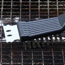 Thumbnail Bàn chải vệ sinh vỉ nướng bằng thép không gỉ Aubess có lưỡi cạo và dây - Lỗ treo và kẹp chống trượt để vệ sinh vỉ nướng/nướng (Chống gỉ) 2