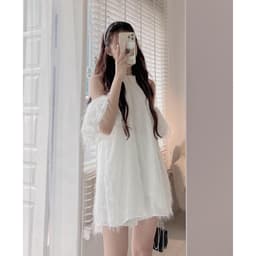 Thumbnail Váy hở vai Glandie Lông vũ, kim tuyến thiết kế cổ yếm, tay bồng. 4