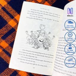 Thumbnail Sách - Cậu bé mặc váy (David Walliams) - NHBOOK - Nhã Nam 3