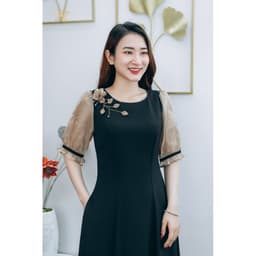 Thumbnail Đầm xoè trung niên Cổ tròn kết hoa tay lỡ màu Đen TTV Store thời trang nữ TTV1253 2