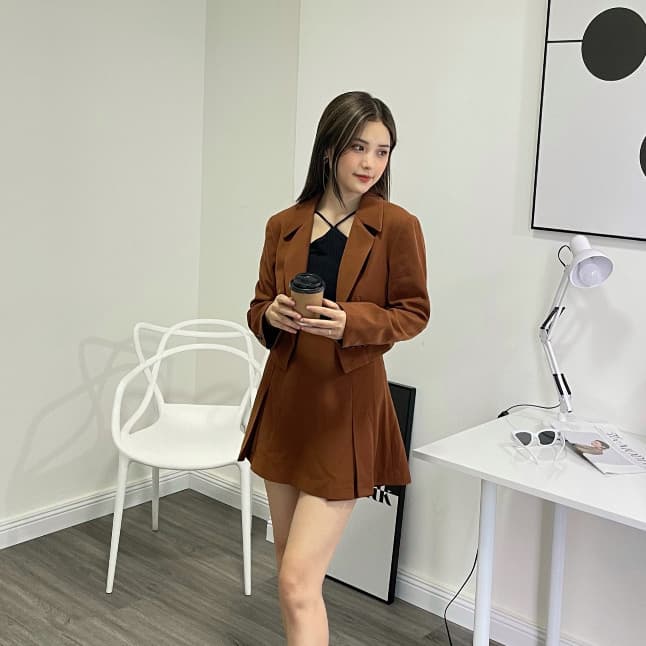 Ảnh COCO SIN - Váy Mini Nâu Xẻ Lai 4