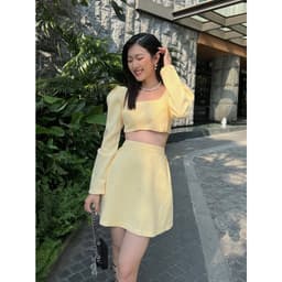 Thumbnail COCO SIN - Set Áo Croptop Tay Phồng + Chân Váy Vàng 1