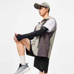 Thumbnail Găng Tay Chống Nắng Thể Thao Li-Ning Nam AHJU011-1V 2