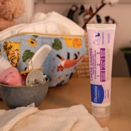 Thumbnail Kem Làm Dịu và Ngăn Ngừa Hăm Tã Cho Trẻ Sơ Sinh & Em Bé Mustela 100ml 3