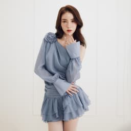 Thumbnail RECHIC Đầm ngắn trễ vai Sivia đính nơ vai tay dài bồng bềnh sang trọng tiểu thư 1