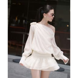 Thumbnail RECHIC Đầm ngắn trễ vai Sivia đính nơ vai tay dài bồng bềnh sang trọng tiểu thư 4