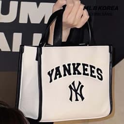 Thumbnail MLB - Túi tote nữ phom chữ nhật Varsity Canvas Mini 3AORS083N-50CRD 1