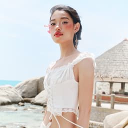 Thumbnail DOTTIE - Áo kiểu nhún ngực viền ren - Trắng - T0883 1