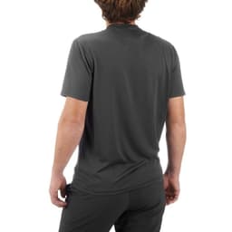 Thumbnail Áo thun ngắn tay leo núi dã ngoại techfresh 50 cho nam xám sẫm DECATHLON quechua mã 8316244 2
