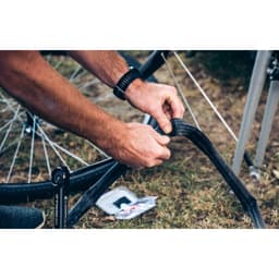 Thumbnail Bộ sửa chữa vá săm tự dính DECATHLON mã 8562489 3