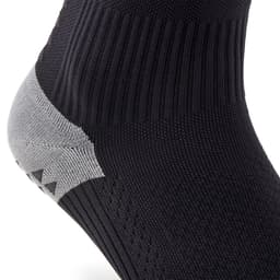 Thumbnail Tất đá bóng chống trượt viralto mid cho người lớn đen DECATHLON kipsta mã 8618856 3