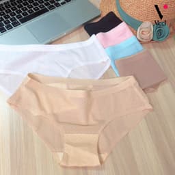 Thumbnail Quần lót nữ biết thở không đường may Vicci 209 kẻ caro thông hơi màu da 1