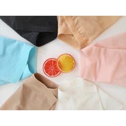 Thumbnail Quần lót nữ biết thở không đường may Vicci 209 kẻ caro thông hơi màu da 4