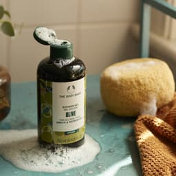 Thumbnail Sữa Tắm Dạng Gel Olive Shower Gel 250ML THE BODY SHOP 1