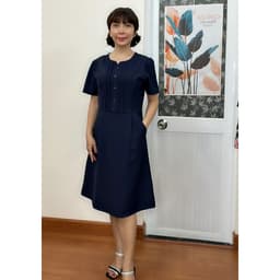 Thumbnail Váy Trung Niên MAI THY D529, Mẫu Đầm Đi Tiệc Cotton Lụa Xếp Ly Phối Nút Tôn Dáng Sang Trọng | Thời Trang Trung Niên U40 2