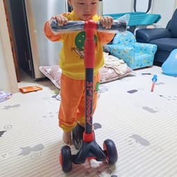 Thumbnail Xe trượt scooter 3 bánh cho bé 21stscooter Candy Pro, có đèn LED, bánh to, siêu nhẹ, chịu tải 80kg, khung nhôm cao cấp 3