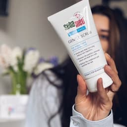 Thumbnail Tẩy tế bào chết Sebamed Clear Face Gentle Scrub pH5.5 (150ml) 2
