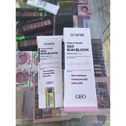 Thumbnail Kem chống nắng trang điểm chống lão hoá da SPF50+ PA++++ Sempre Sempre Happy & Please Q10 Sun Block SPF50+ 2