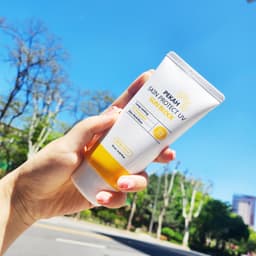 Thumbnail Kem chống nắng vật lý nâng tone, bảo vệ da khỏi tia UV PEKAH Skin Protect UV Sun Block SPF50+ PA+++ 70ml 4