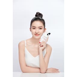 Thumbnail Sữa rửa mặt làm sáng da KOJIESAN 100gr 1