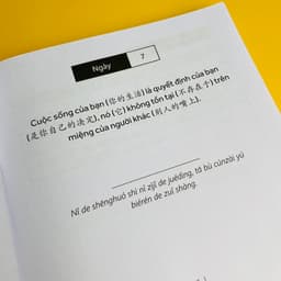 Thumbnail Sách chỉ cần là phiên bản tốt nhất của chính mình - song ngữ Trung Việt có phiên âm, từ vựng, ngữ pháp 1