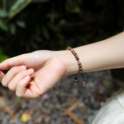 Thumbnail Vòng tay trầm hương Bạch Linh Châu Thiên Mộc Hương đơn giản, tinh tế, sang trọng mùi thơm dịu nhẹ 3