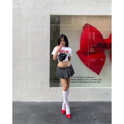 Thumbnail Chân Váy Ngắn Xếp Ly Màu Xám Brand TSUN Chính Hãng Pencil MiniSkirt Nữ 2