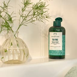 Thumbnail Sữa Rửa Mặt Tràm Trà Tea Tree Skin Clearing Facial Wash 250ml The Body Shop 2