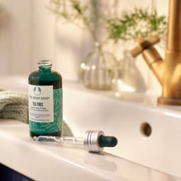 Thumbnail Tinh Chất Tràm Trà Tea Tree Anti-imperfection Daily Solution 50ml THE BODY SHOP 2