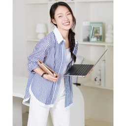 Thumbnail TheBlueTshirt - Áo Sơ Mi Phom Rộng Kiểu Nữ - Modern Arc Oversized Shirt - Women 2